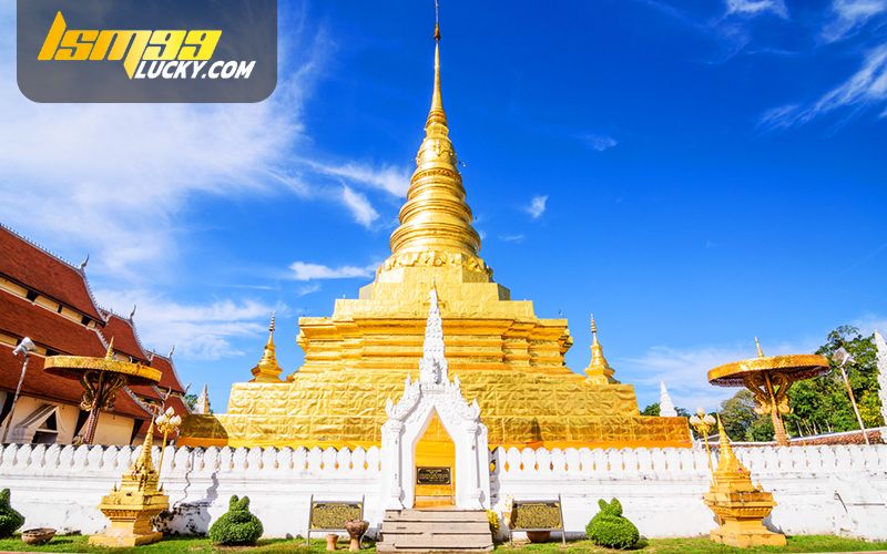 วัดพระธาตุแช่แห้ง